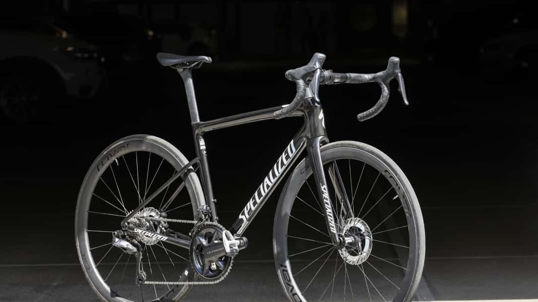 ​Specialized Tarmac SL8 Expert: Discontinued model, heavily discounted