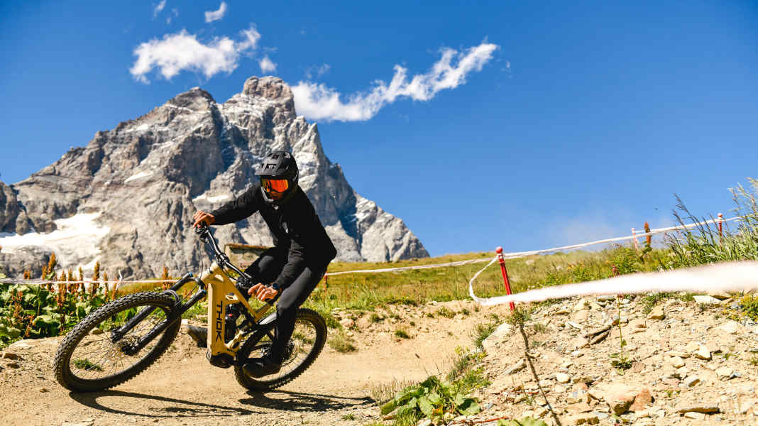 Thok Riding Club Days: Two days of E-MTB tests in the Bikepark Cervinia