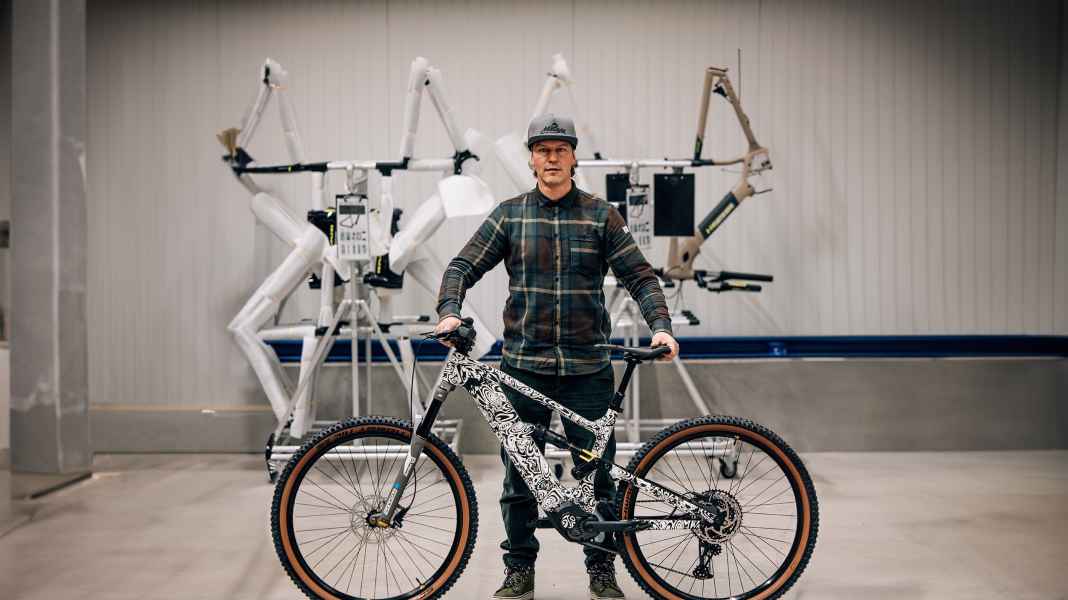 Hepha takes off with Guido Tschugg: New e-mountain bikes and new motors from Bavaria