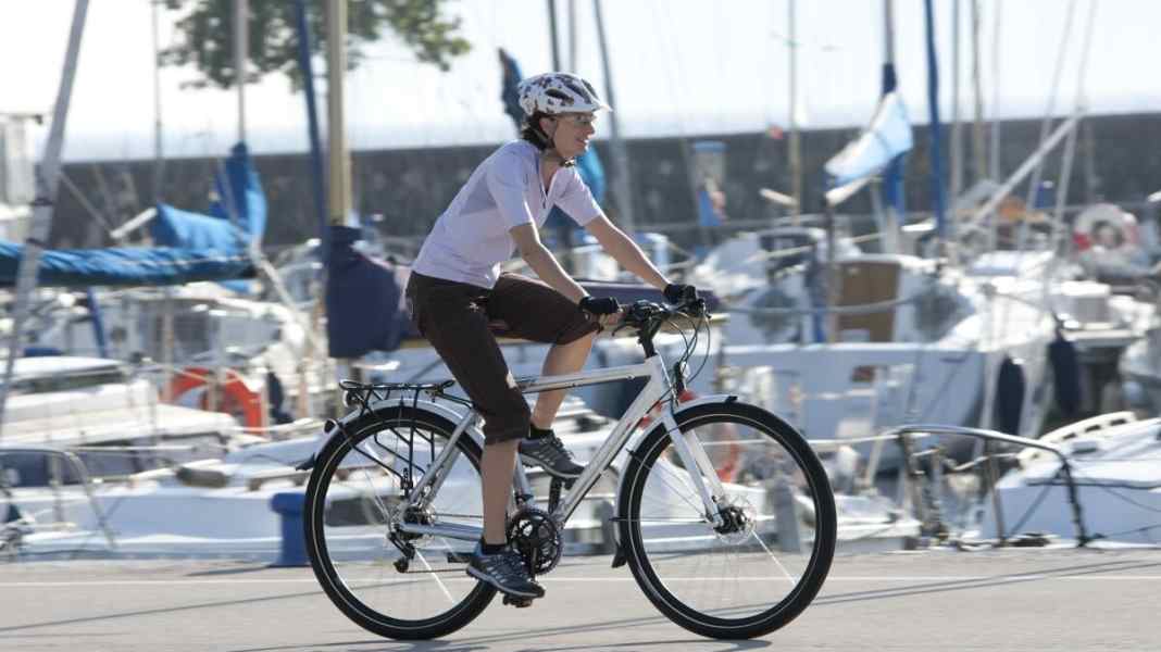 Trekkingrad mit groß dimensionierten 29 Zoll Laufrädern