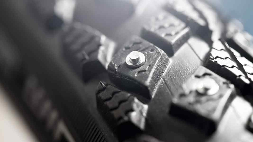 Gut geölt und auf Spikes: Sicher Rad fahren im Winter