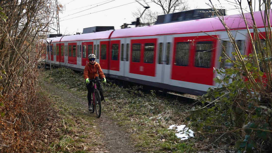 Commuting by bike: how to take your bike on buses and trains