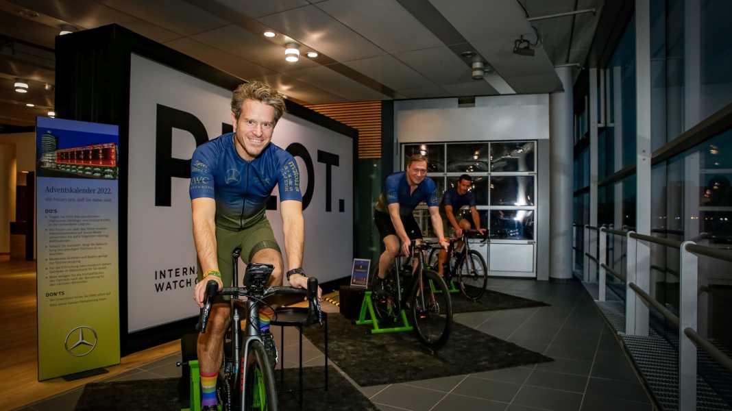Charity campaign in Munich: Advent calendar cycling for a good cause