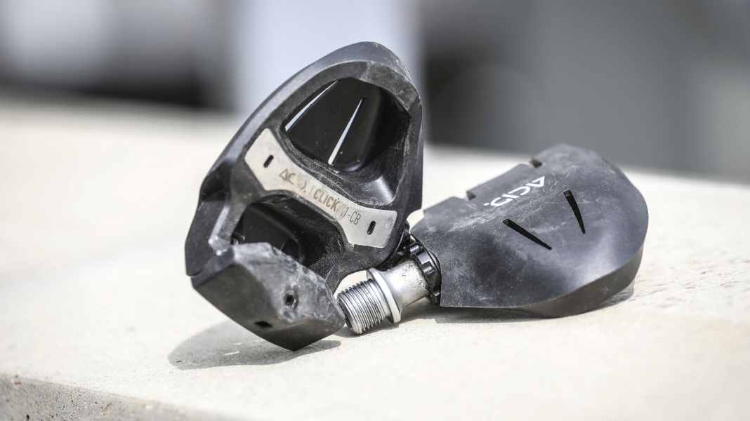 ​Cube Acid pedals put to the test: sturdy road bike pedals for 100 euros