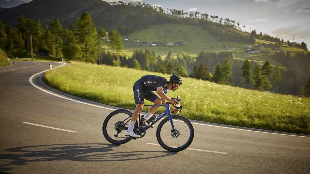 Road cycling beginners: The most common mistakes made by beginners on descents