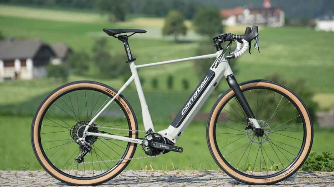 Nouveautés 2020 : Vélo de course électrique Corratec E-Allroad Expert - variante gravel ou route