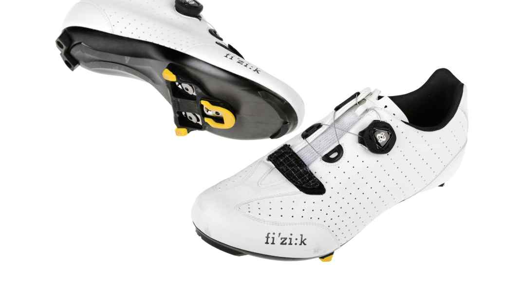 Test 2015 : Chaussures de vélo de course Fizik R3B - Blanc et chic : test de la chaussure de vélo de course Fizik R3B