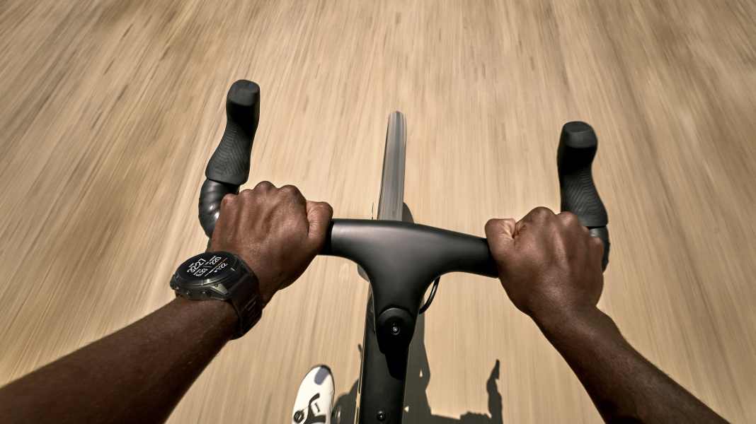 Garmin Smartwatch mit SOS-Funktion: Die neue Fenix 8 Pro funkt Notrufe auch ins All