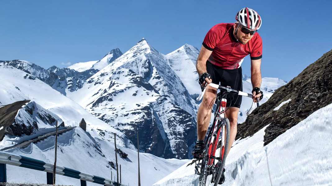 Cold knees when cycling in winter: Shorts or not? - Are knees at risk of getting cold when riding a road bike?
