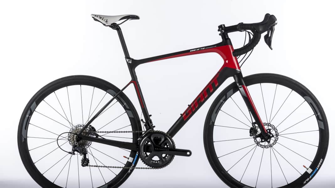 Comfort road bike test: Giant Defy Advanced Pro 1 - Test 2015: Giant Defy Advanced Pro 1