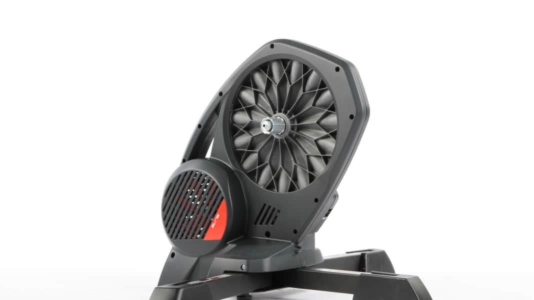 Elite Direto Rollentrainer im Test