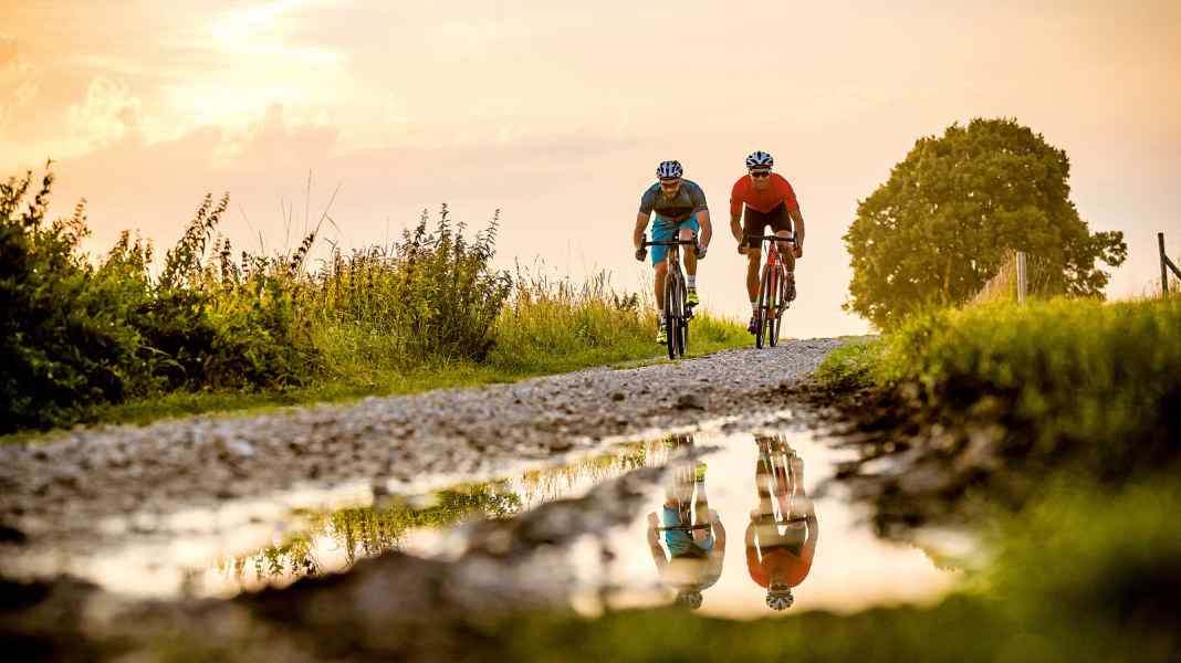 Cossrad or gravel bike - who's better? Four off-road racers compared