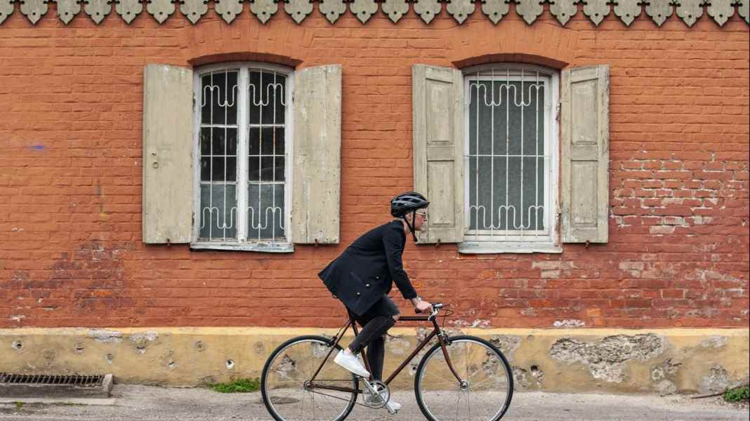 Individual test: Bella Ciao Ingegnere - Bella Figura on the retro steel road bike