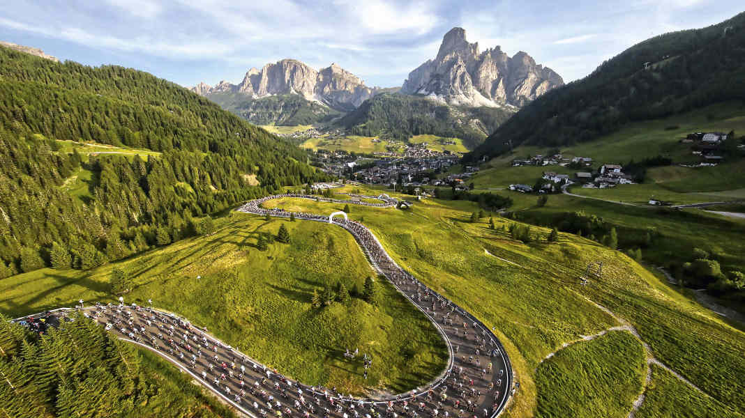 Sella Ronda or: The Sella Ronda - Sella Ronda: Rough terrain and fine passes