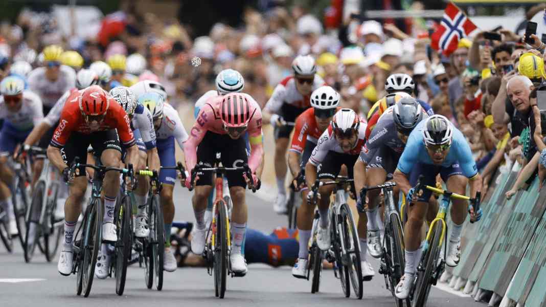 Tour de France 2024: TOUR Tech briefing for Stage 16