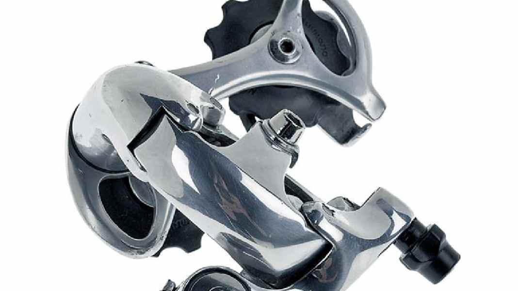 Metallteile auf Hochglanz polieren