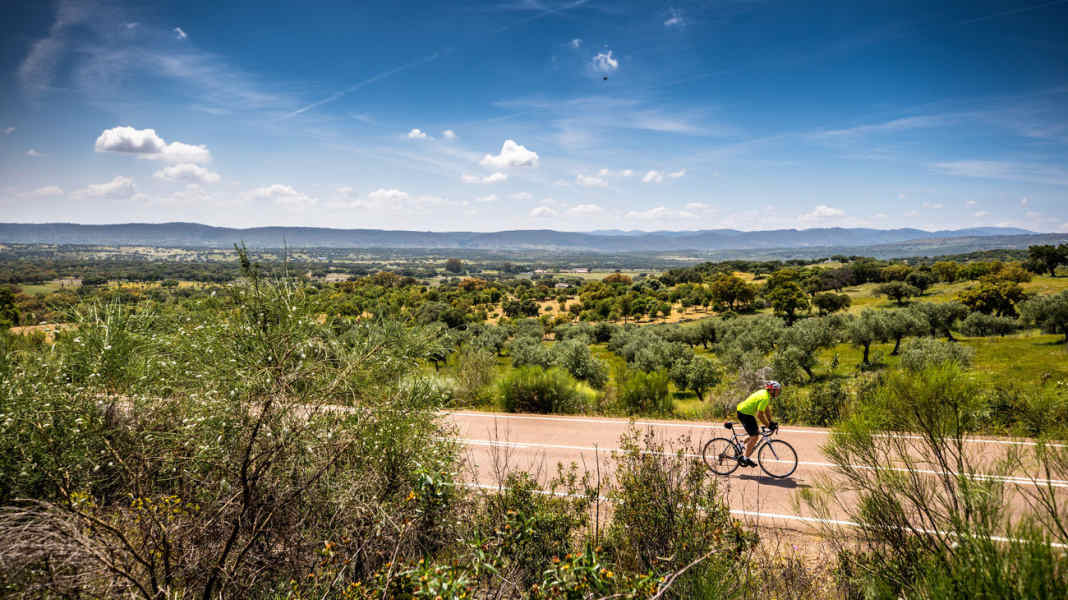 Voyage à vélo de course au Portugal : quatre tours à vélo de course dans l'Alentejo : le centre solitaire de rêve du Portugal