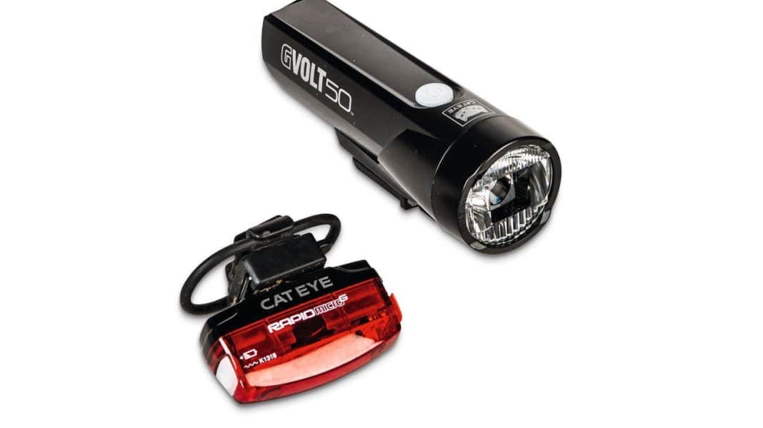 Front and rear light set tested - battery-powered lighting for bikes