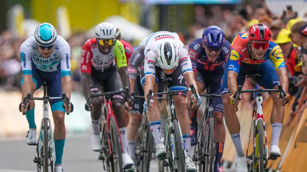 Tour de France 2025: TOUR Tech briefing for Stage 17