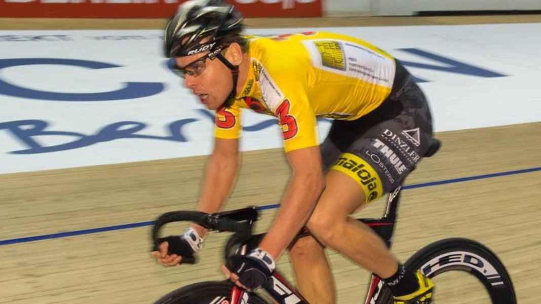 Lampater breaks his navicular bone and cancels the Olympics