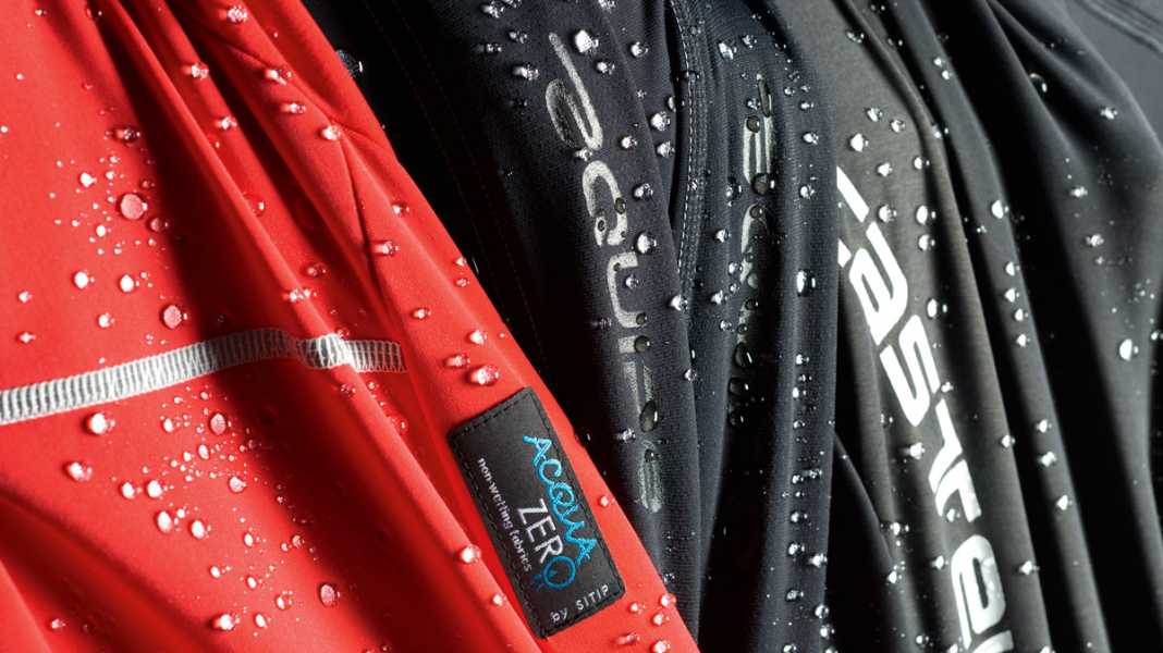 Neue Stoffe für Regenbekleidung