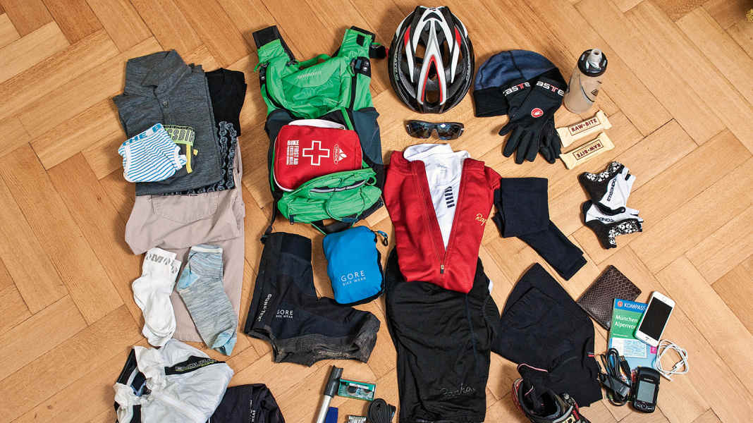 Packing list for multi-day road bike tours - every gram counts