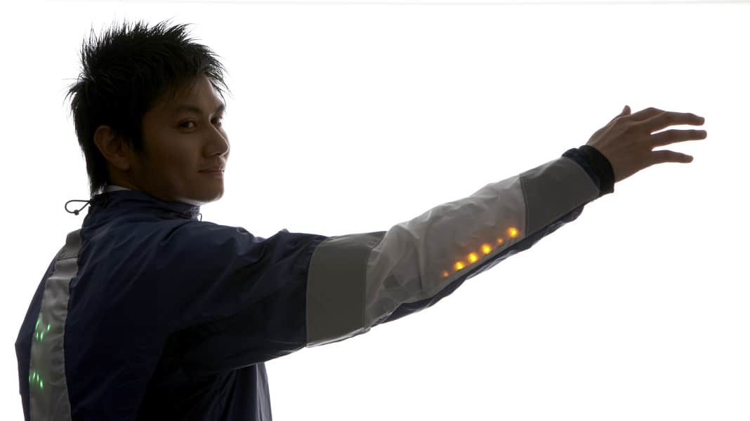 Une veste de cycliste remporte le "James Dyson Award