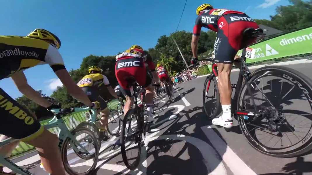 Retransmission du Tour de France 2016 - Pour la première fois, des images en direct des caméras des coureurs sur le Tour à la télévision