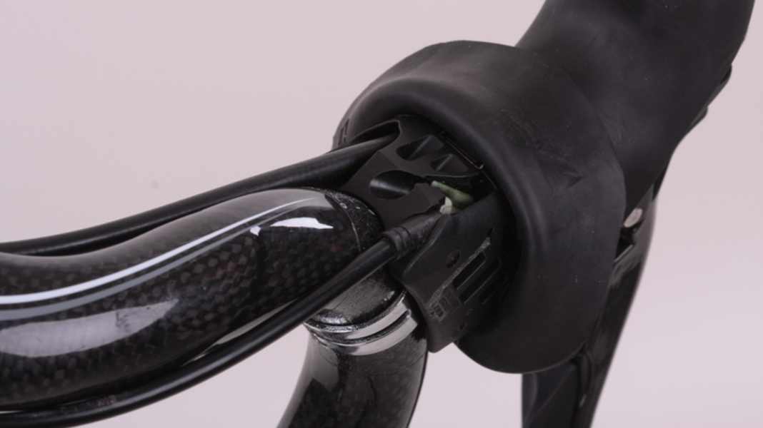 Fitting gearshift brake levers