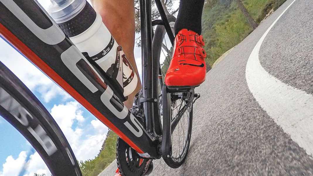 Füße: Tipps gegen Schmerzen - Ergonomie-Experte Dr. Achim Schmidt im TOUR-Interview