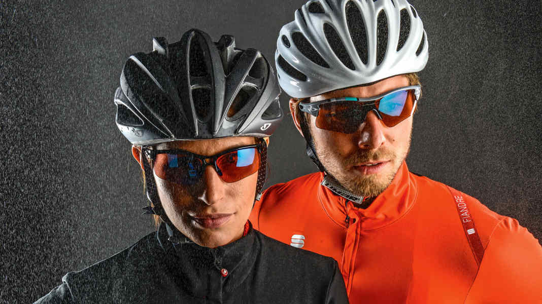 Buying advice: rain protection clothing and care tips