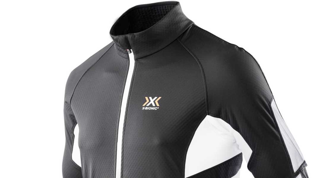 Test 2016 : Veste de vélo de course X-Bionic Sperewind - Avec cardigan sur le vélo de course : X-Bionic en test