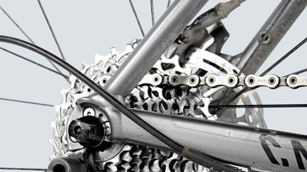 Test d'endurance : Groupe Cross de SRAM - SRAM Force1 : 8.700 km de test d'endurance sur vélo de course