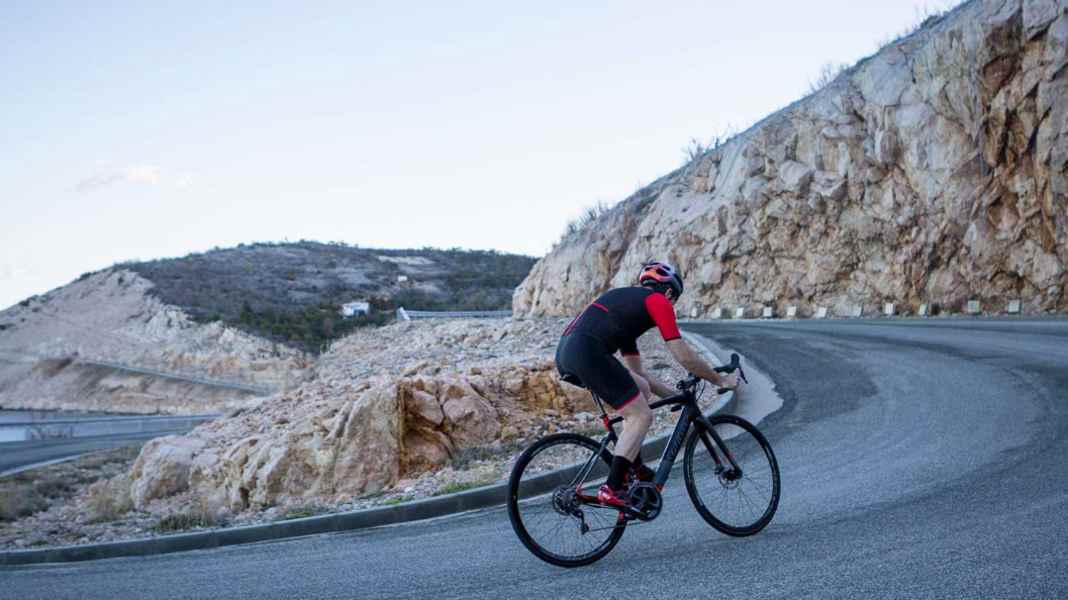 Vélos de course électriques : Transmissions - Comparaison des transmissions des vélos de course électriques