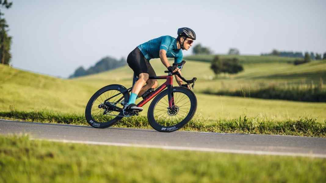 Stevens Arcalis - le nouveau vélo de course de compétition de Stevens testé par TOUR