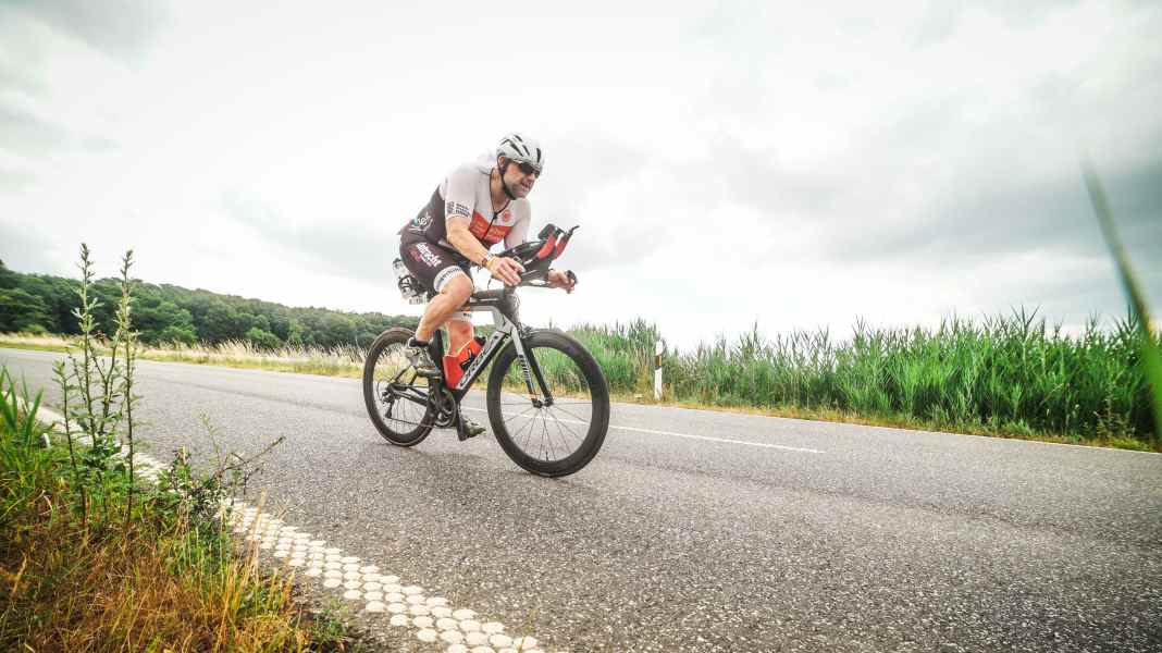 Racing bike hero: Fighting obesity