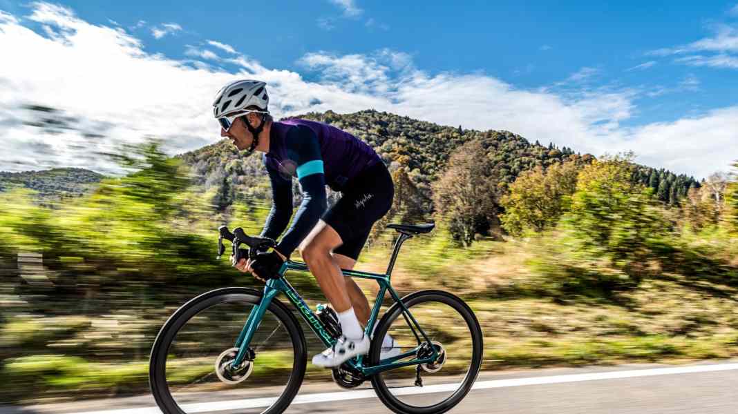 Nouveau vélo haut de gamme : Bianchi Specialissima - Bianchi relance la course de tradition Specialissima