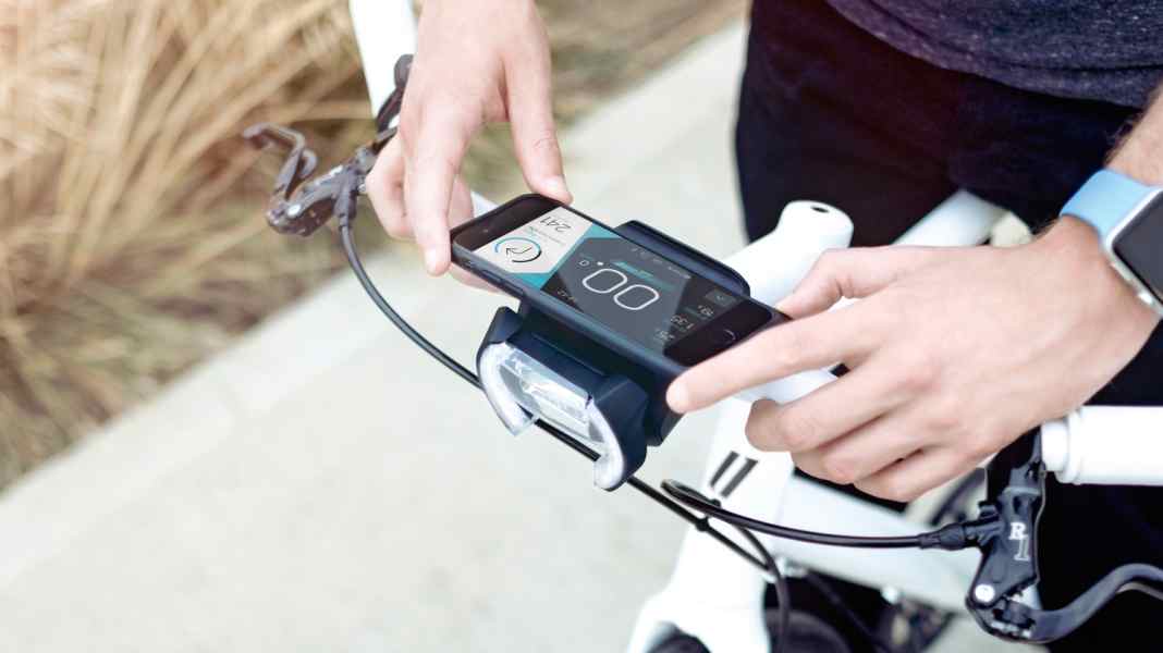 Electronics on a road bike