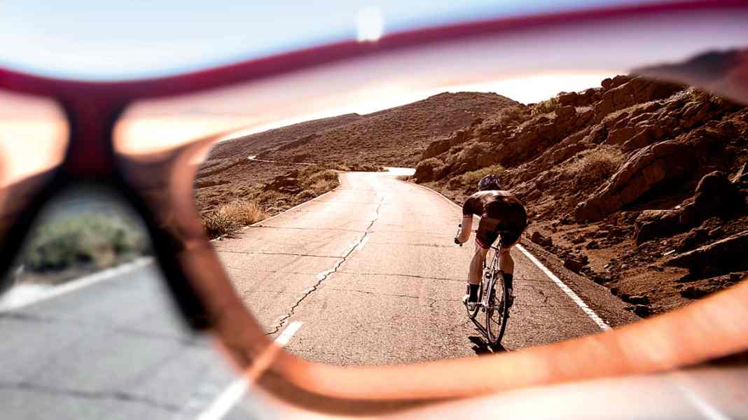 Buying advice: sports glasses with ground lenses for road cyclists