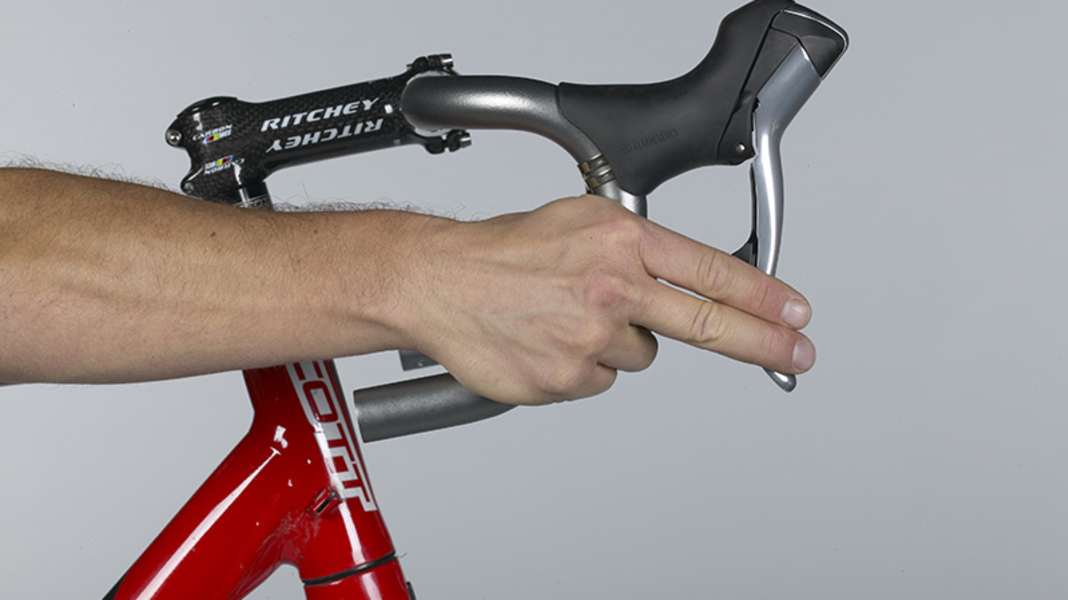 Fitting shift brake levers correctly