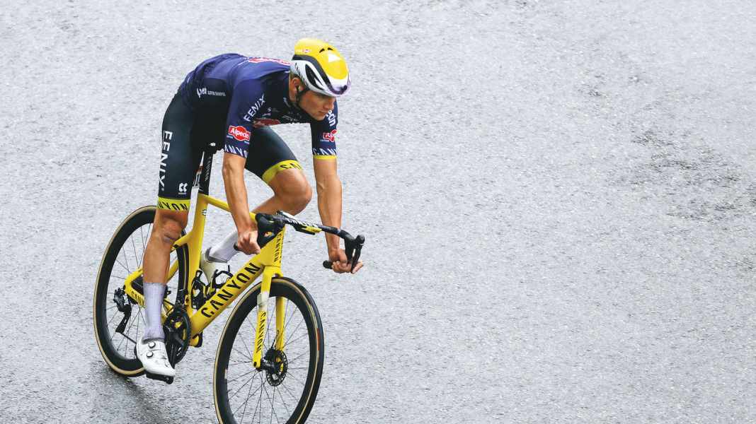 Testing the bikes of the stars: Canyon Aeroad CFR