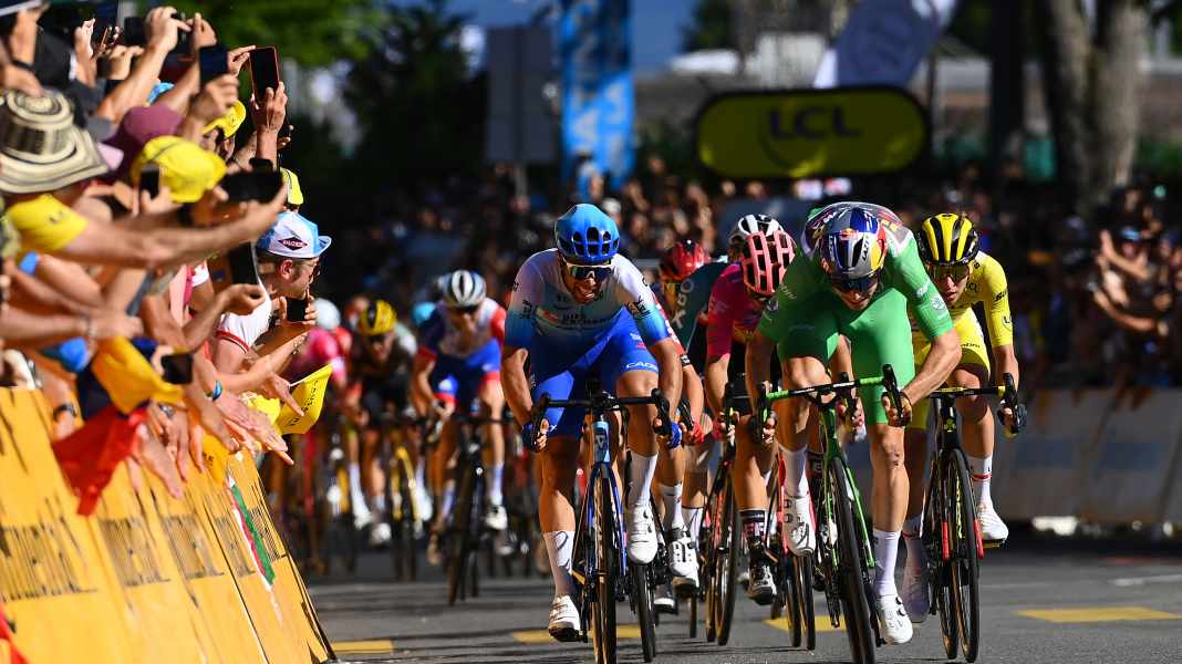 Van Aert wins stage 8 of the Tour - Pogacar third