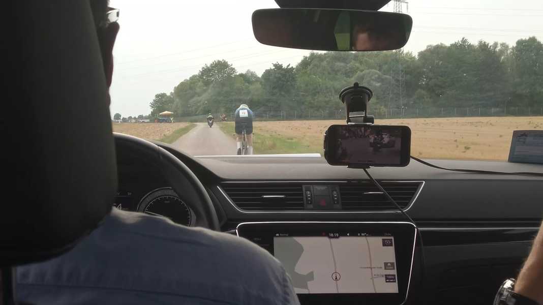 TOUR y était : Contre-la-montre en voiture d'équipe lors des Championnats d'Europe