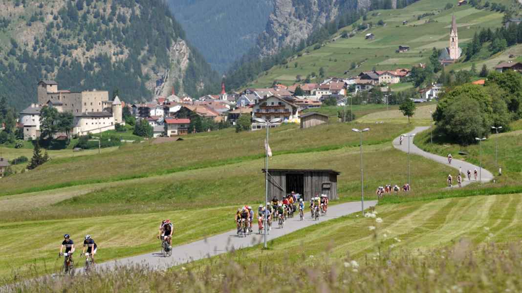 TOUR Transalp 2022 - Stage 1: In the border triangle