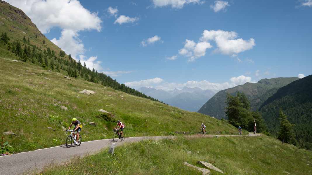 TOUR Transalp étape 5 : Nouveau territoire avec trois cols alpins