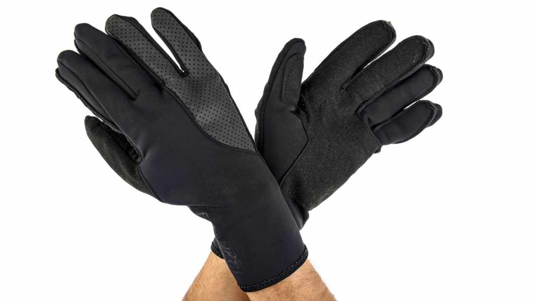 Test 2017 : Gants d'hiver de Bioracer - Gants de vélo de course Bioracer pour les jours froids en test