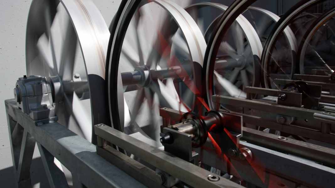 test d'endurance : Roues en aluminium sur le banc d'essai à rouleaux