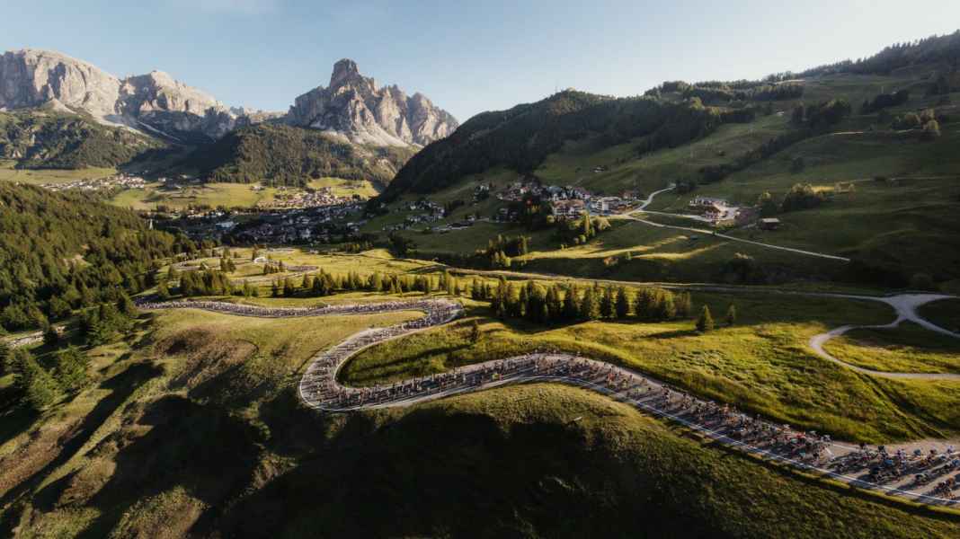 Maratona dles Dolomites 2026: Janine Meyer stellt Streckenrekord auf