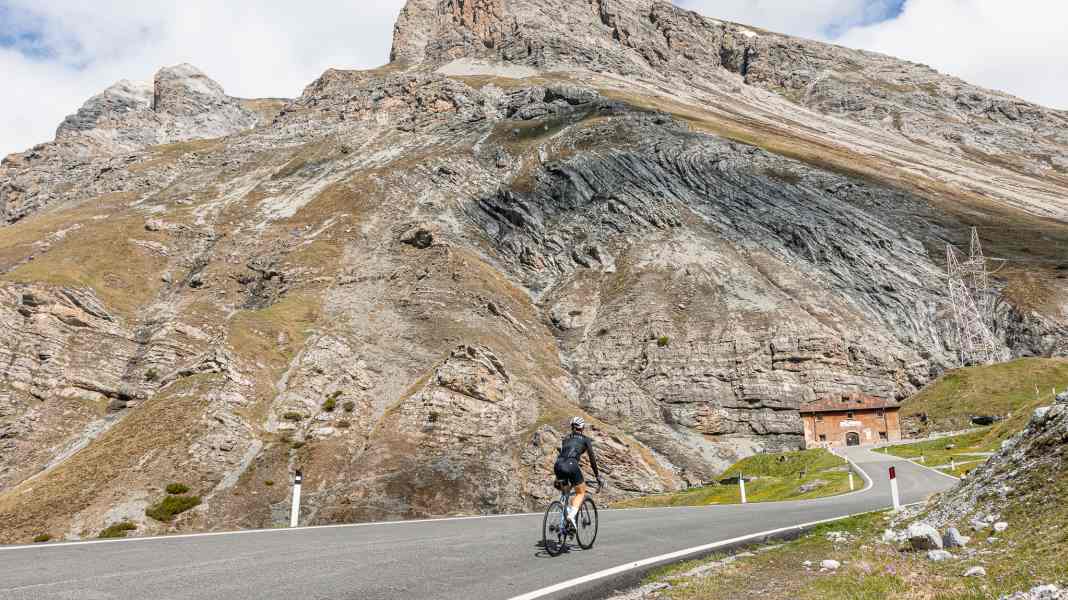 Les légendes du cyclisme Contador et Basso mènent le Tour exclusif de Majorque