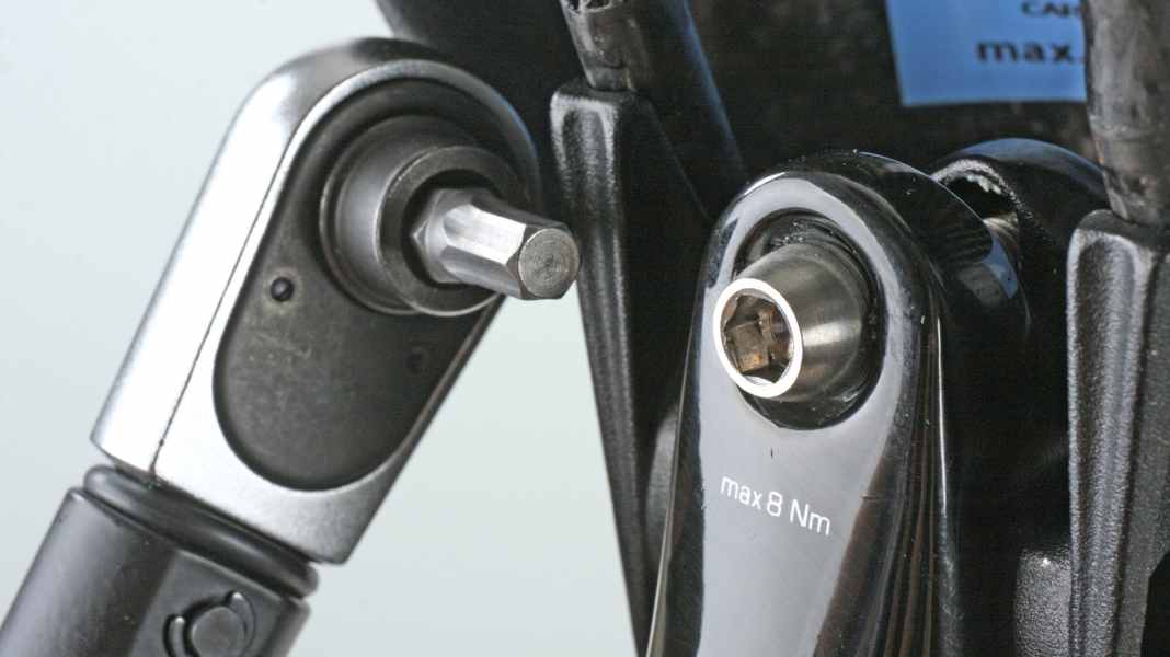 Atelier de réparation : Clé dynamométrique pour vis de vélo de course - Utiliser correctement une clé dynamométrique sur un vélo de course
